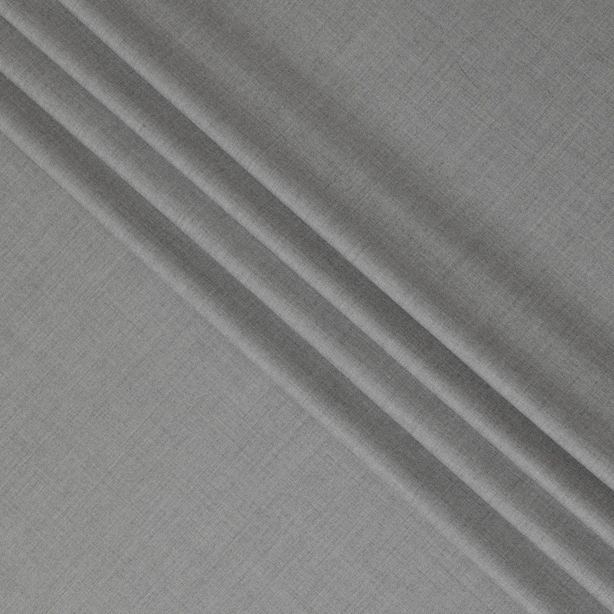 Cloud grey Elegance SuperFine Merino Wool Fabric: 150cm Premium Suiting, UK Crafted-D17551