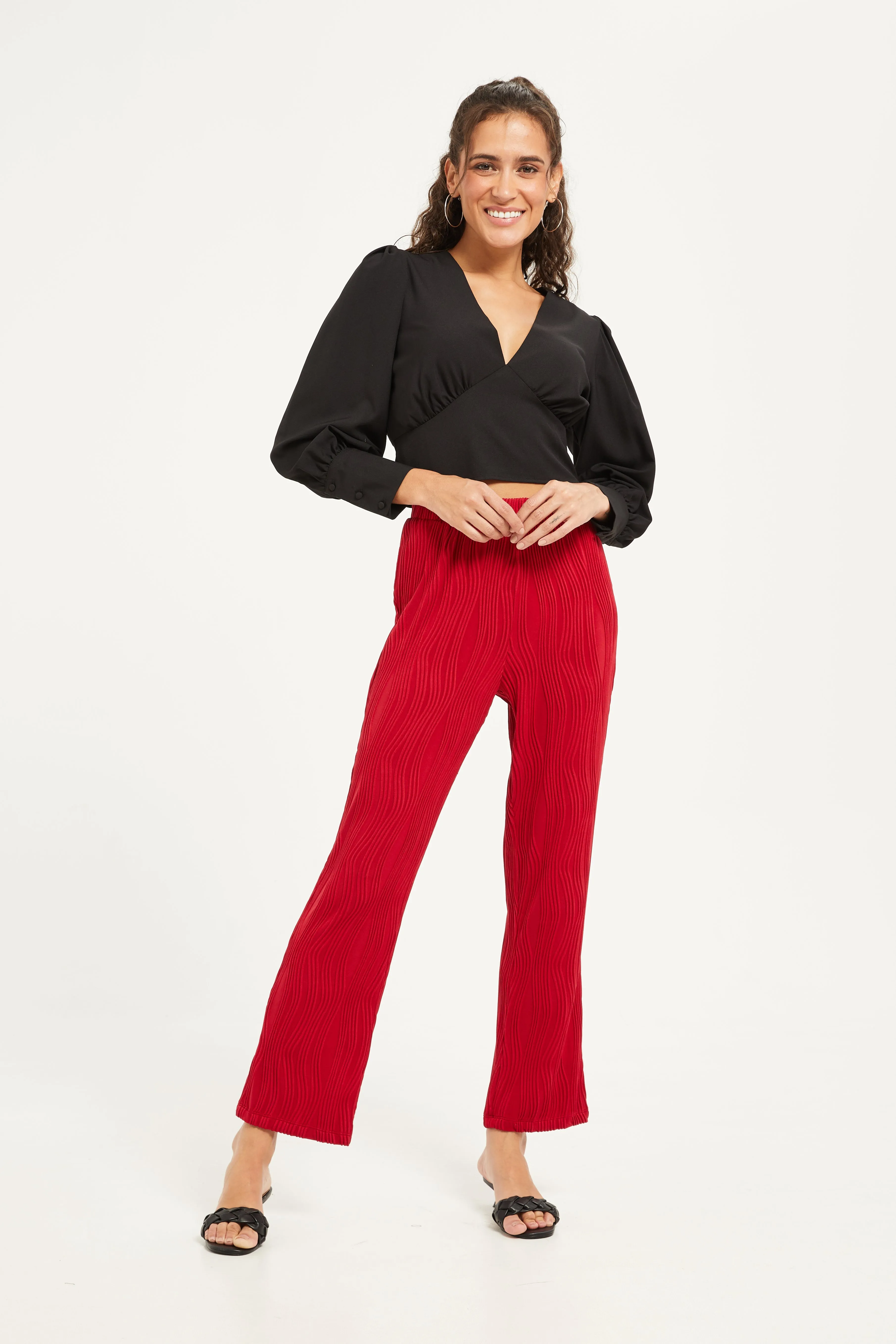 Women Red Textured Straight Leg Trouser